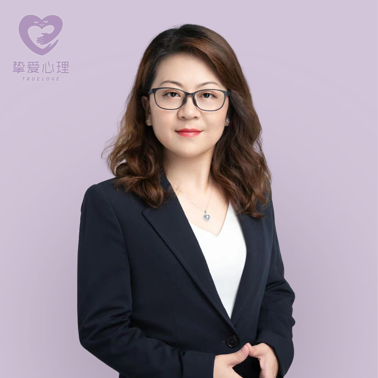 何老師